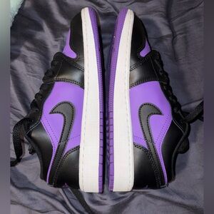 Jordan 1 Low GS 'Purple Venom'